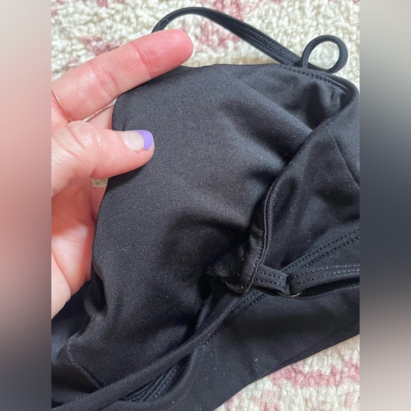 ALO YOGA Interlace Sports Bra Black Size XS (28/30A) - Picture 8 of 11